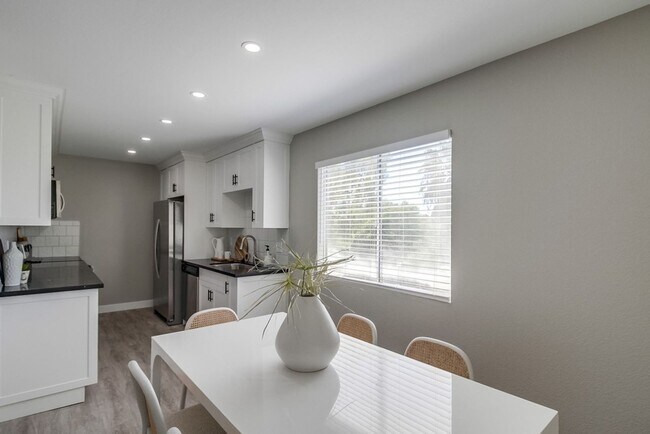 Floorplan - The Pointe  Apartments