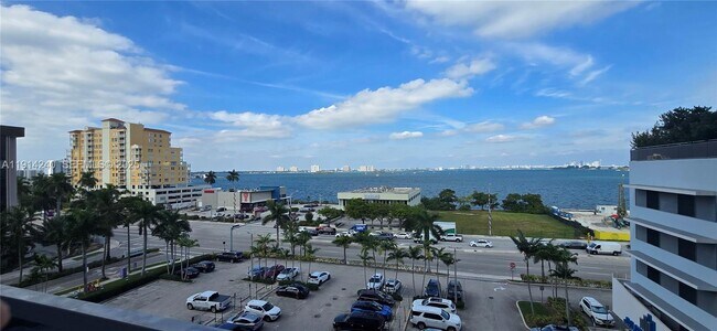 Building Photo - 7901 Hispanola Ave