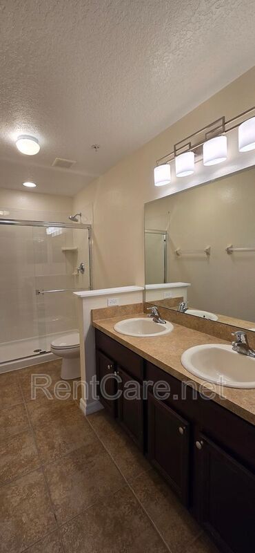 Building Photo - 13479 Applerose Ln