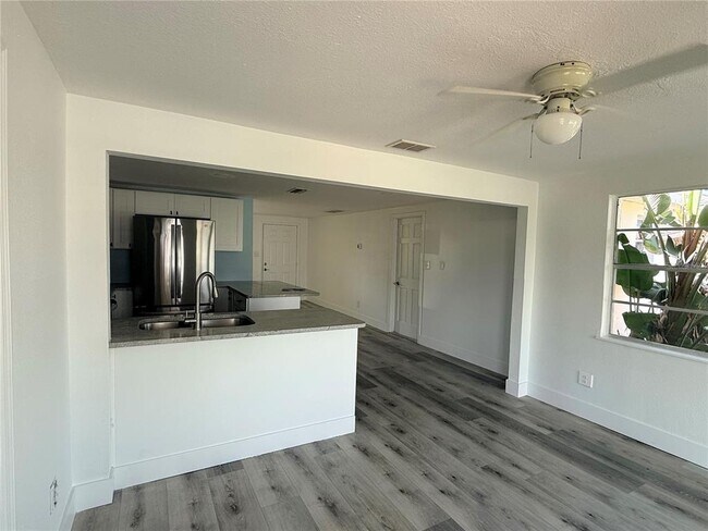 Building Photo - 13428 Neptune Dr