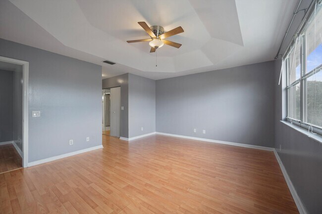 Building Photo - 3578 Chesapeake Cir