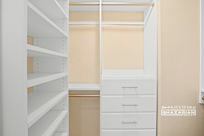 Building Photo - 42 Parsons St