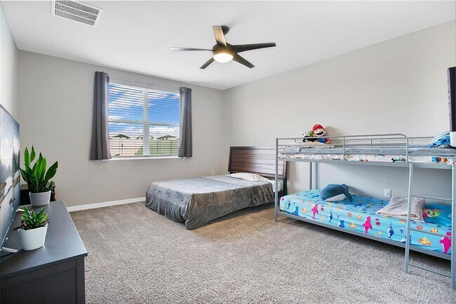 Building Photo - 527 Amadoras Wy