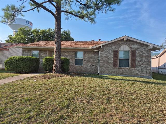 Primary Photo - 921 Meadow Mead Dr