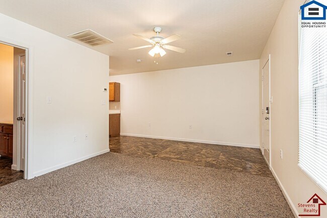 Building Photo - 6407 Son Light Way