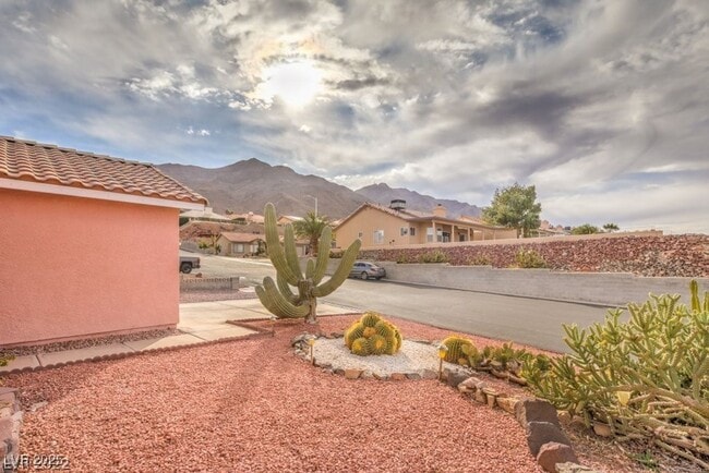 Building Photo - Gated Community, 1-Story, 3 Bedrooms Home ...