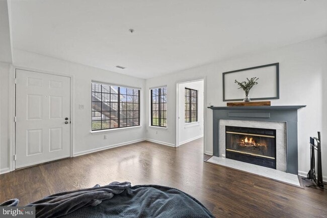 Building Photo - 6009 Mersey Oaks Way