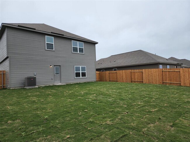 Building Photo - 18412 Speculator Ln