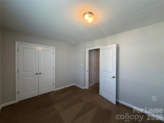 Building Photo - 4265 Long Arrow Dr