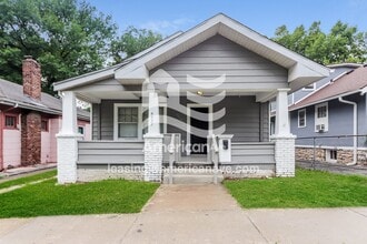 Building Photo - 4432 Flora Ave