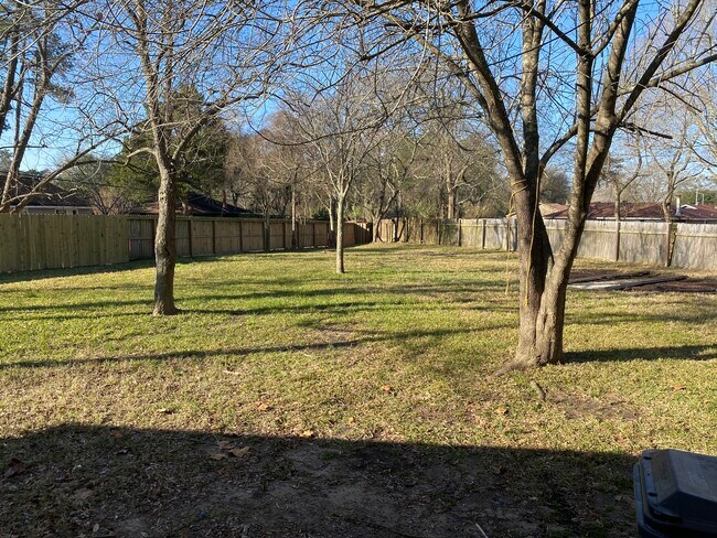 Building Photo - 5702 Golden Grove Ln