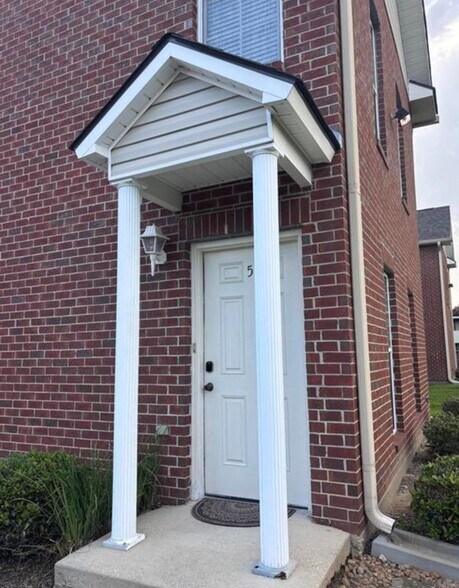 Building Photo - 1741 Brightside Dr