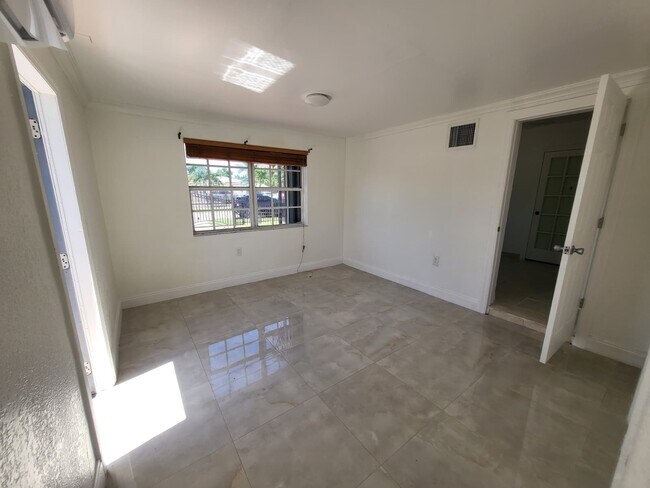 Building Photo - 15320 SW 298th Terrace