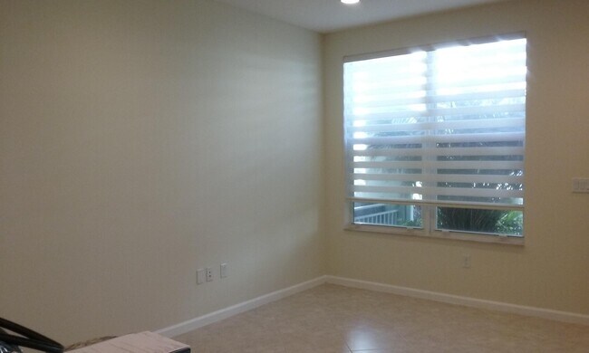 Building Photo - 1429 NW 48th St