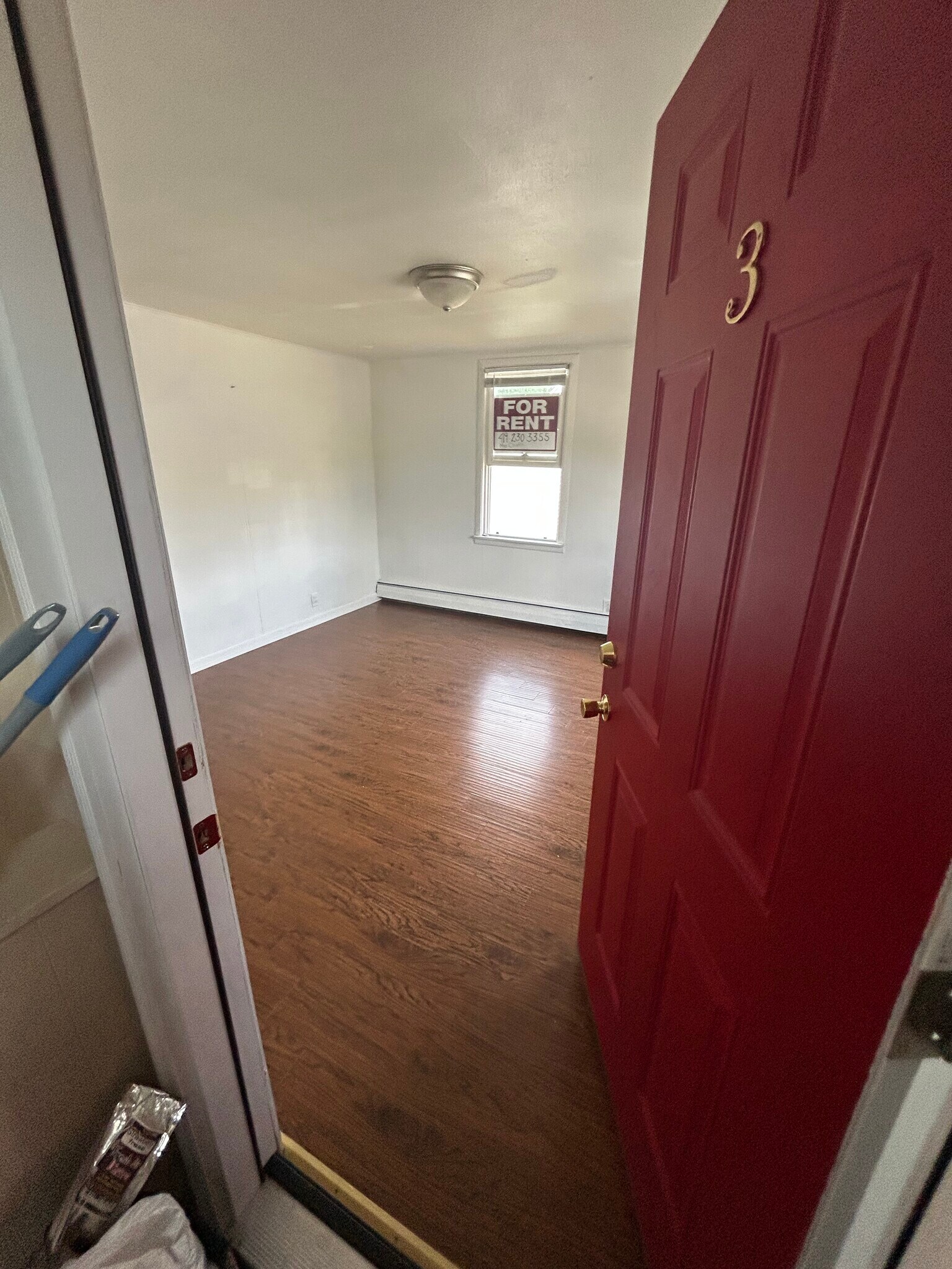 Building Photo - 1387 N Cole St