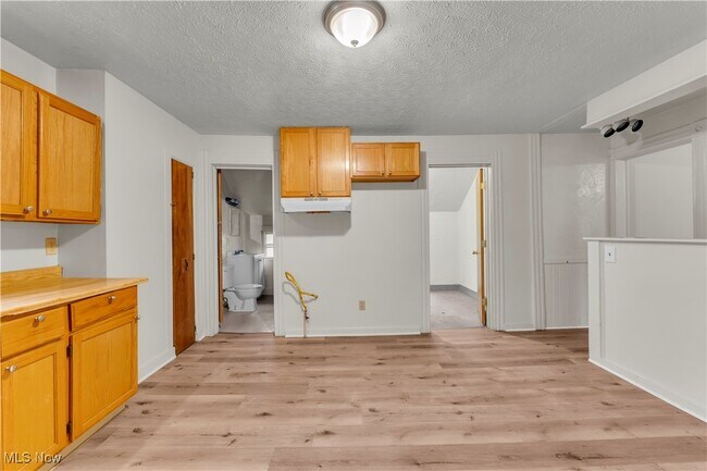 Building Photo - 7107 Hague Ave