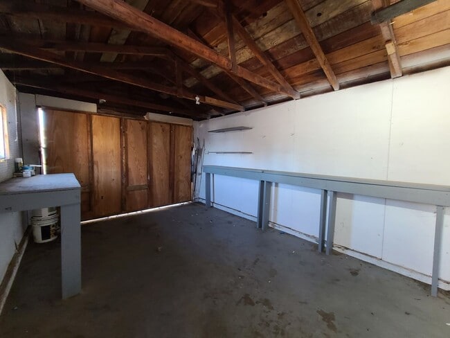 Building Photo - Single-Story 2-Bedroom Yucaipa Home with Mountain Views!