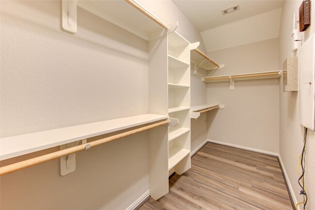 Building Photo - 4519 Apple Point Ln