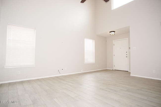 Building Photo - 3272 Garden Point Dr