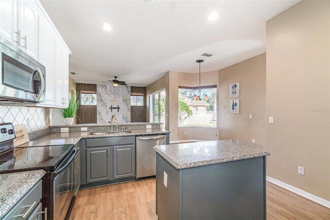 Building Photo - 6220 Hedgesparrows Ln