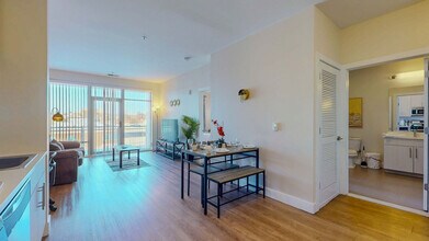 Building Photo - 545 Bedford St