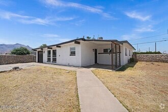 Building Photo - 5121 Beautonne Ave