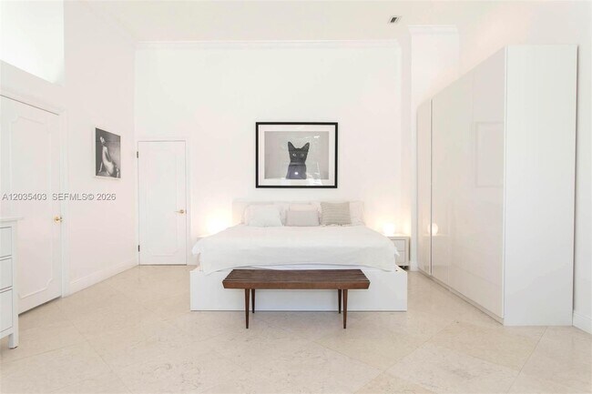 Building Photo - 7924 SW 50th Ct