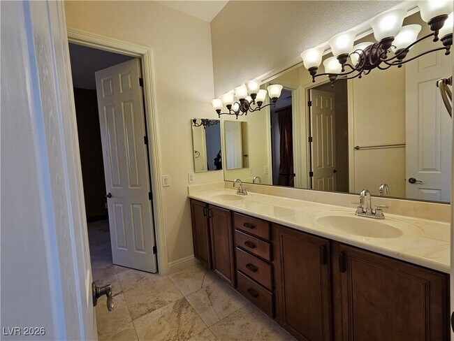 Building Photo - 1155 Casa Palermo Cir