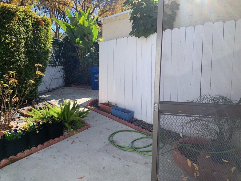 Building Photo - 22752 Cavalier St