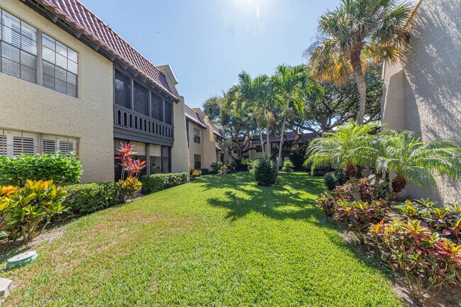 Building Photo - 5151 Jimmy Buffett Mem Hwy