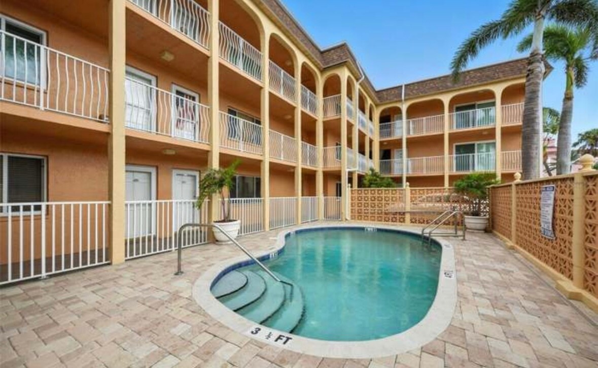 Building Photo - 3575 Gulf Blvd