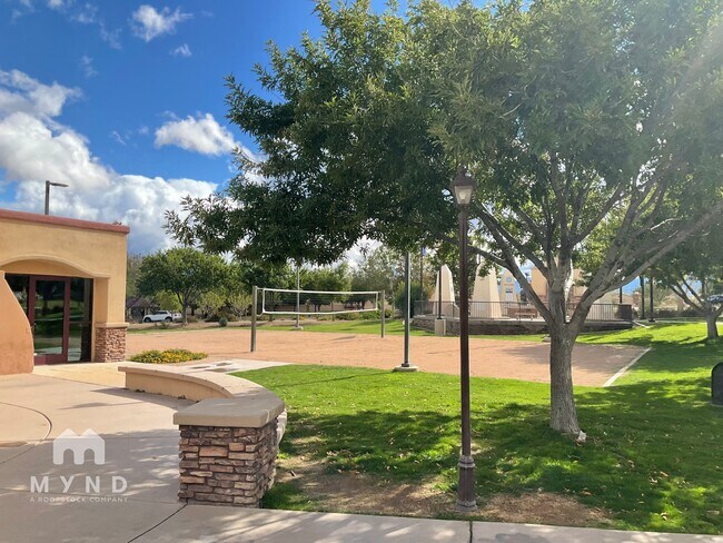 Building Photo - 801 Calle Tikal