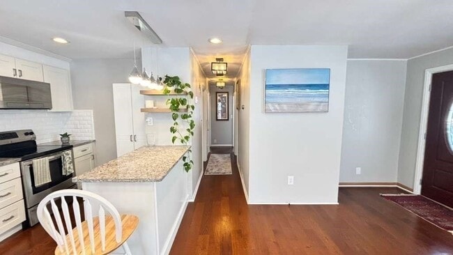 Building Photo - 48 High St