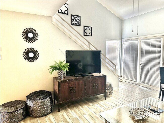 Building Photo - 2700 Lodestone Dr