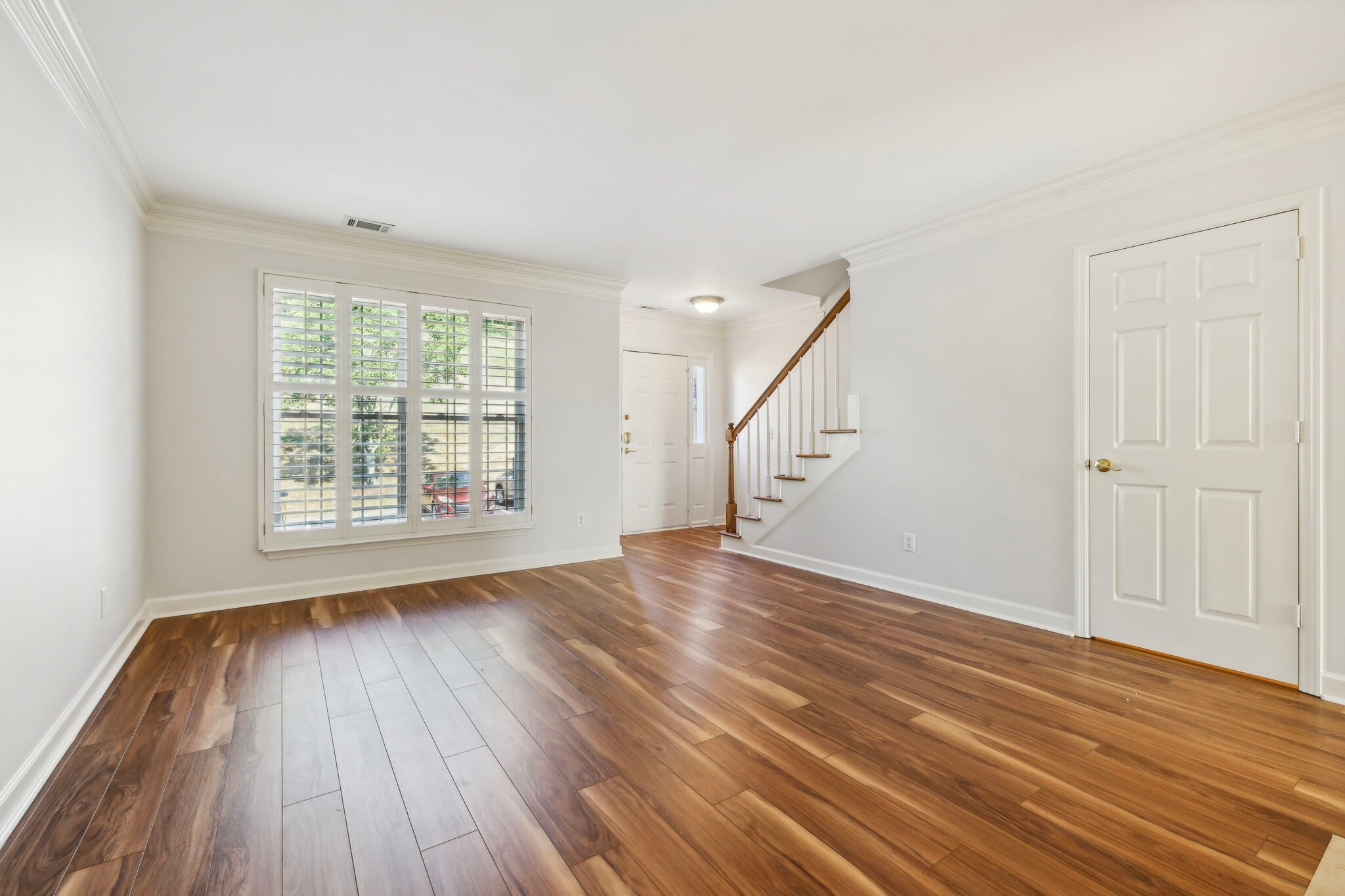 New flooring throughout - 1614 Brentwood Pointe