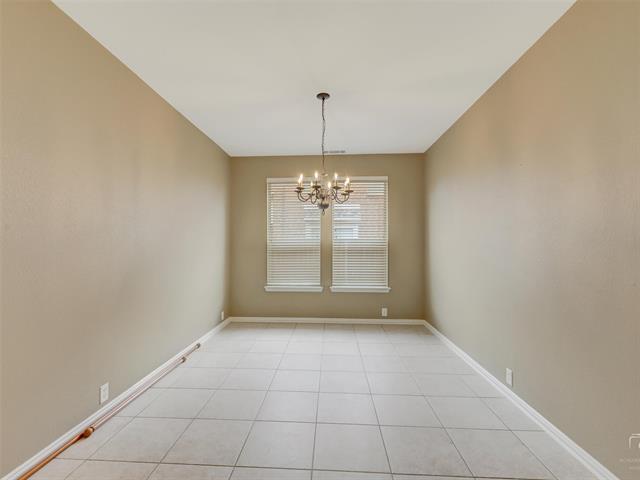 Building Photo - 1041 Crystal Lake Dr