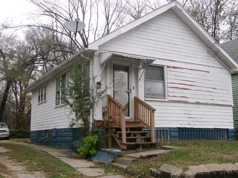 Building Photo - 2909 W Wyoming St