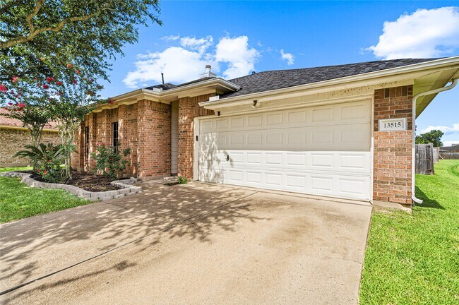 Building Photo - 13515 Gospel Way
