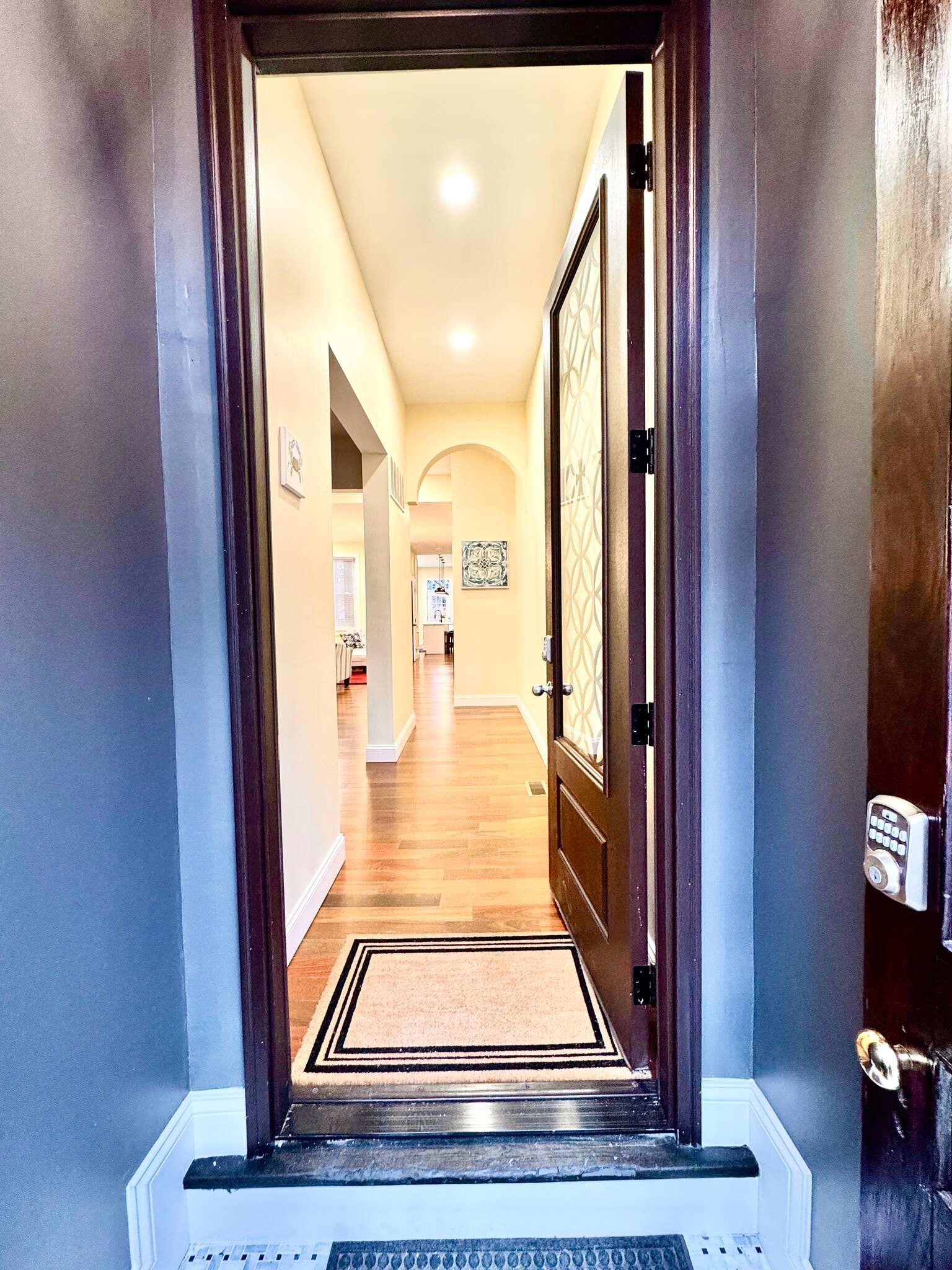 Entry in to house - 1906 Madison Ave