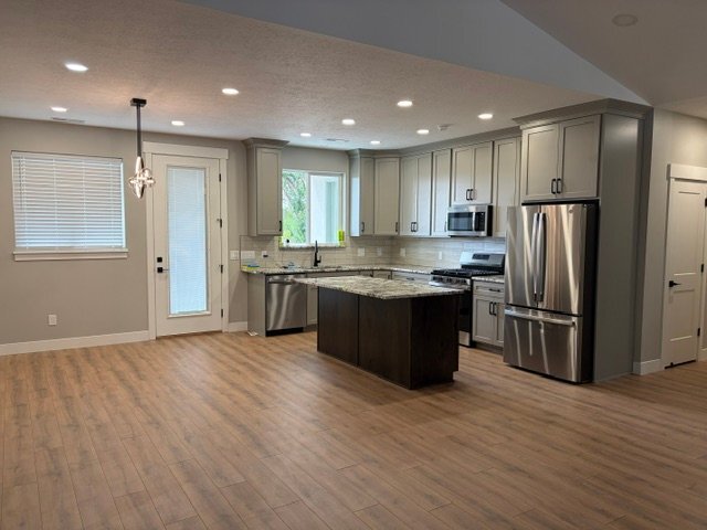 Building Photo - 356 S 800 W