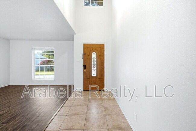 Building Photo - 832 Dimrock
