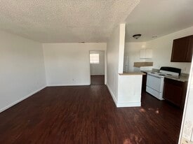 Building Photo - 708 Jackson Ave