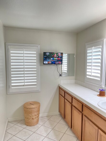 Building Photo - 8418 Lourenco Ln