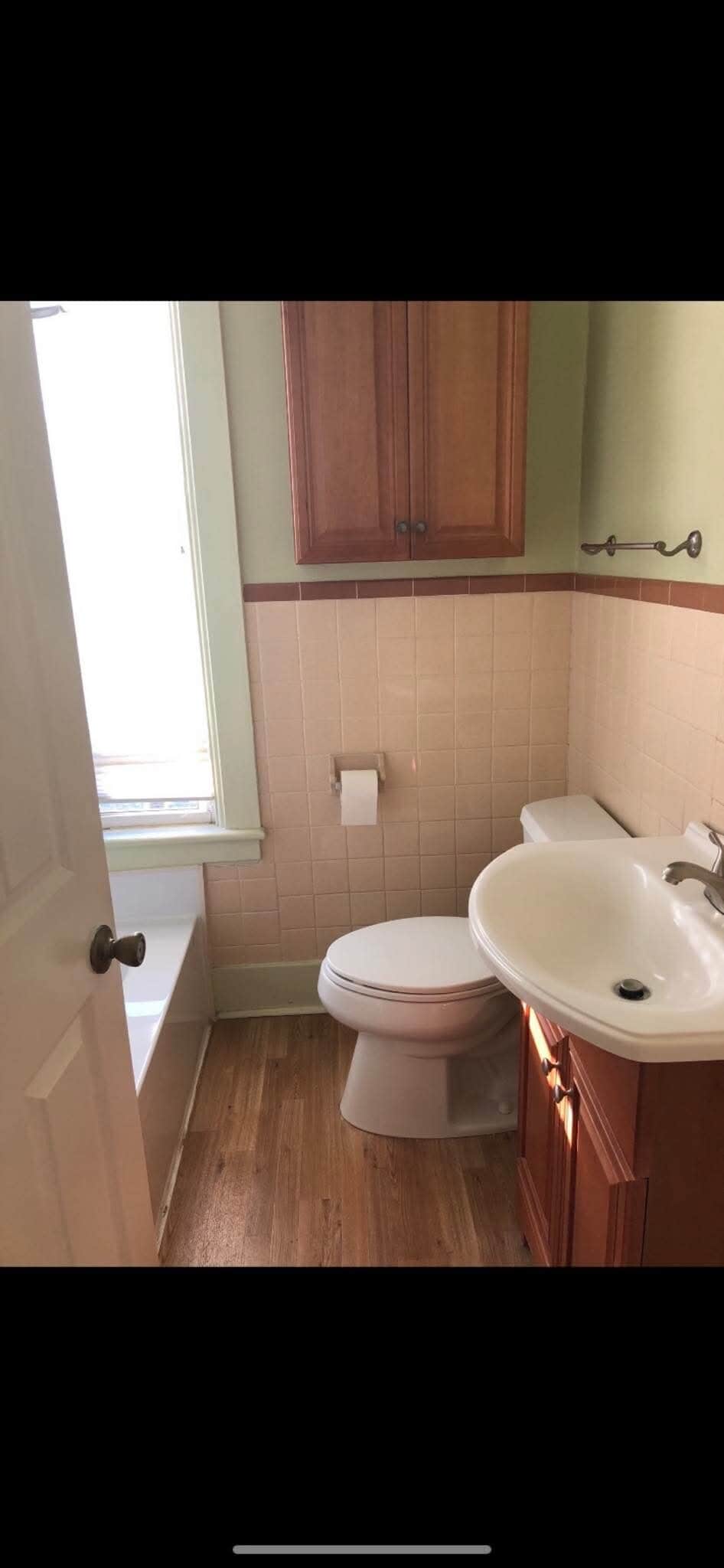 Bathroom - 15 Vanderwerken Ave