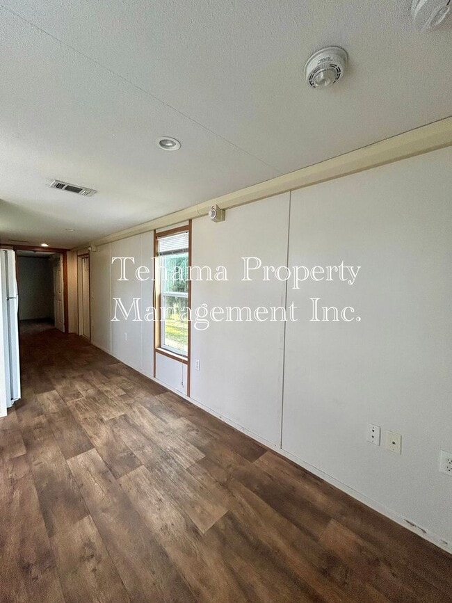 Building Photo - 11885 Craig Ave