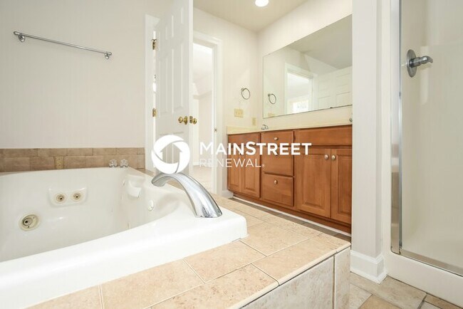 Building Photo - 3 Bedroom Pet-Friendly Home in Thomasville, NC with Main Street Renewal