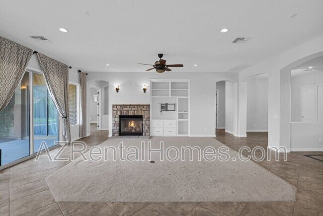 Building Photo - 1492 E Prescott Pl