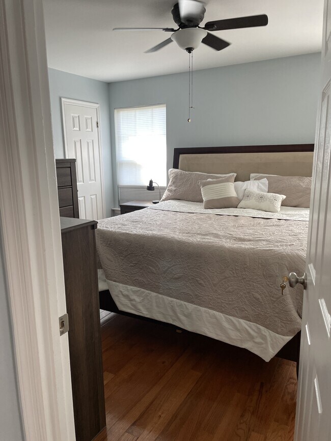 Building Photo - 6108 Castletown Way