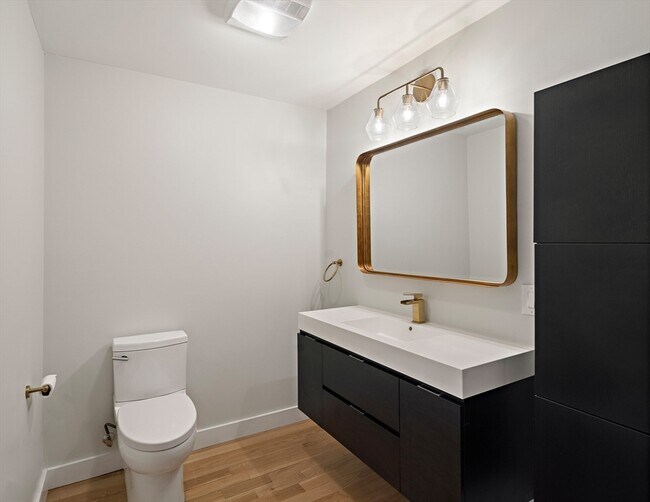 Building Photo - 199 Coolidge Ave