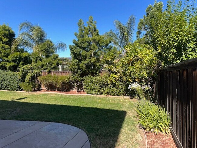 Building Photo - 18281 Parkside Dr
